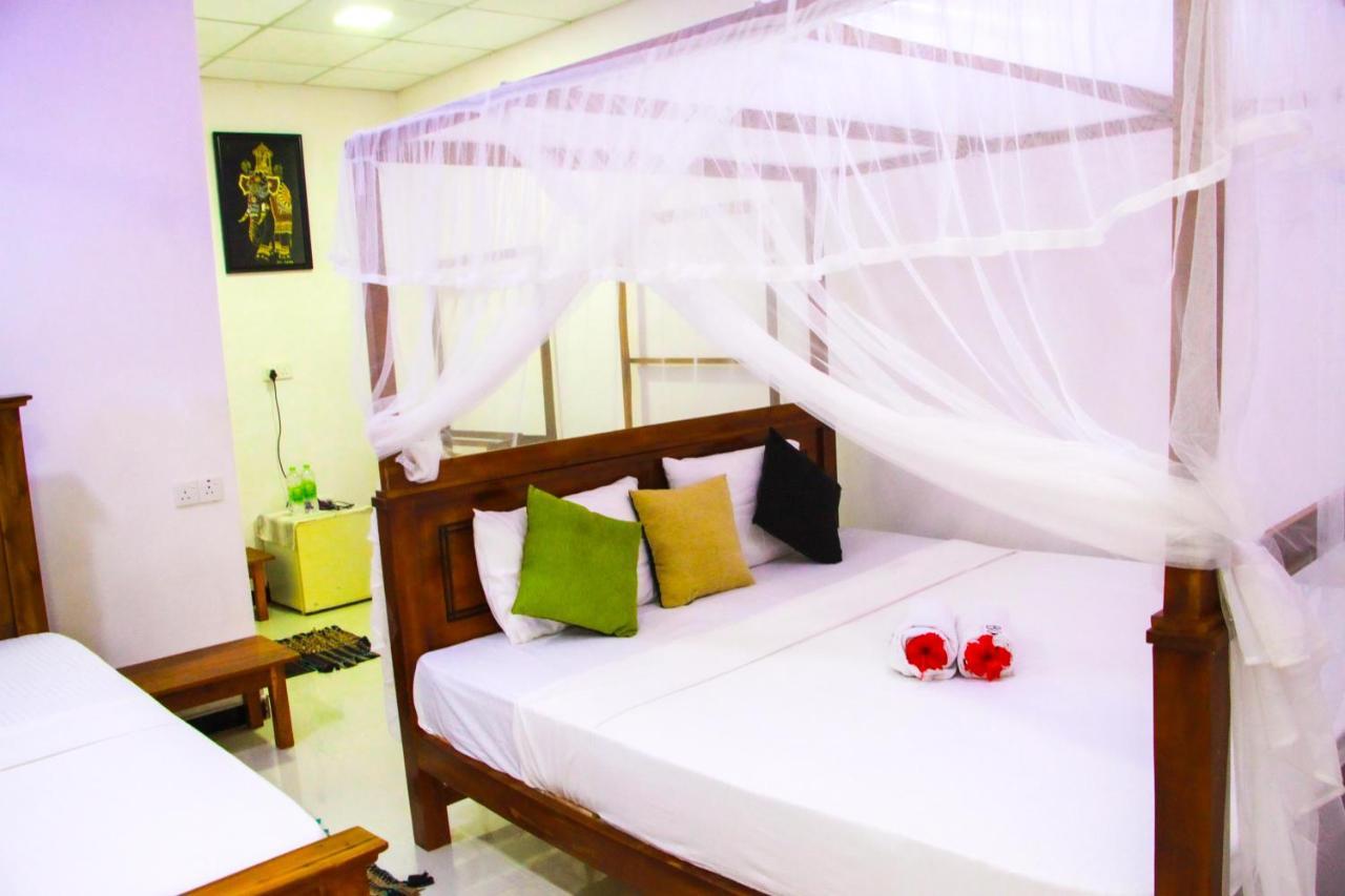 Galaxy View Homestay Sigiriya Bagian luar foto