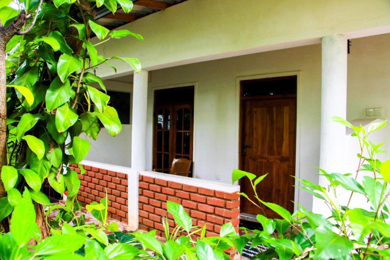 Galaxy View Homestay Sigiriya Bagian luar foto