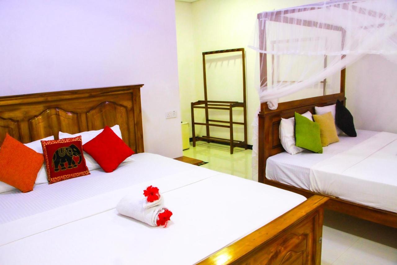 Galaxy View Homestay Sigiriya Bagian luar foto